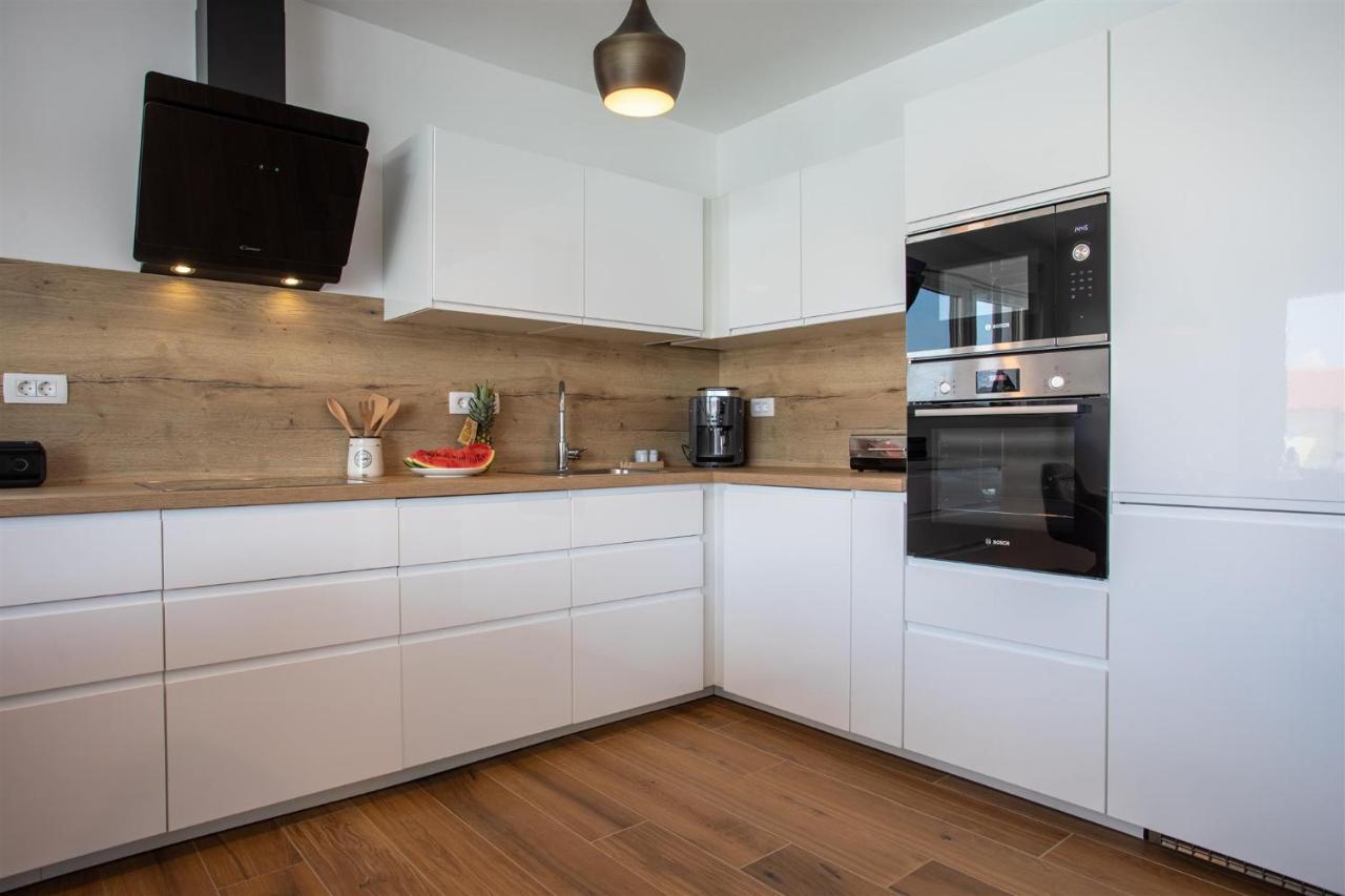 Villa Manhattan Dobrinj Eksteriør bilde