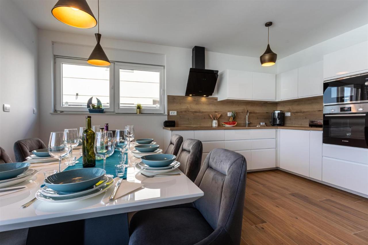 Villa Manhattan Dobrinj Eksteriør bilde