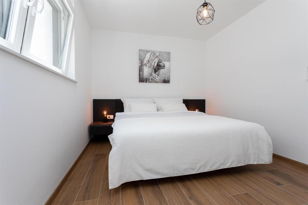 Villa Manhattan Dobrinj Eksteriør bilde